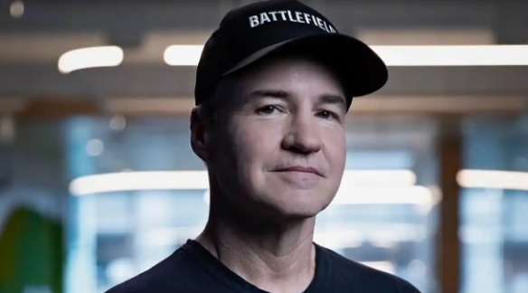 歐洲杯三冠,王什琴斯尼,首戰陷紅牌,必赢官方网站入口,必赢bwin官方网站,bwin必赢官方网站,必赢·BWIN唯一官方网址